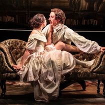 Review: VICTORIA: A QUEEN UNBOUND, Watermill Theatre