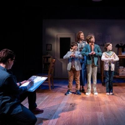Review: FUN HOME at Studio Theatre