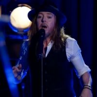 VIDEO: Watch Tim Minchin Sing from New Album, Apart Together, on THE LATE LATE SHOW Video