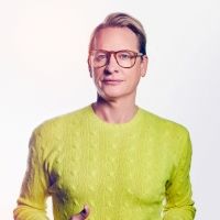 Interview: Carson Kressley of FLIPPHONE SUPERSTAR 2022 w/Carson Kressley at Quincy…