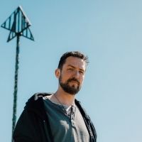 Frank Turner Releases New Track Feat. Jason Isbell & Dom Howard of Muse