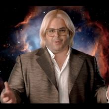 VIDEO: Watch Josh Gad in a Promo for AVENUE 5 on HBO!