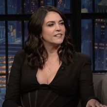 Video: Cecily Strong Reveals Engagement on LATE NIGHT WITH SETH MEYERS
