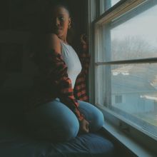 Rising R&B Star Ré Alissa Releases New EP FALLING