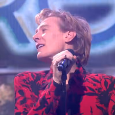 Clay Aiken Performs REWIND, Talks JOYFUL NOISE Vegas Return on THE VIEW
