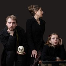 Review: HOTEL ELSINORE, Riverside Studios