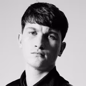 Andrew Cushin Releases New Single 'It's Coming Round Again'