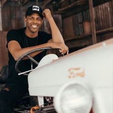 Conor Clemmons Declares 'It Chose Me' on New Single