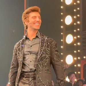 Video: Nick Fradiani Hits Milestone 1,000th Performance of A BEAUTIFUL NOISE
