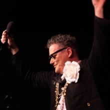 Review: Isaac Mizrahi Confidently Conquers Café Carlyle Once More In THE MARVELOUS M