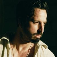 VIDEO: Ryan Levine Shares Live Video for 'Weather' Featuring Leslie Stevens