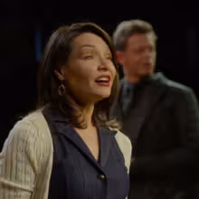 Video: Get a Look at ADIRONDACK CHAIR CIRCLE at Steppenwolf Theatre