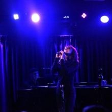 BWW Review: ANDREA McARDLE is Still Full of Surprises at The Green Room 42