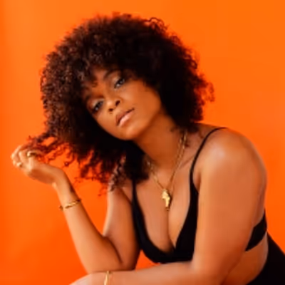 VIDEO: Lila Ik&eacute; Performs on NPR Tiny Desk