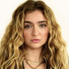 VIDEO: Jewels Gold Shares 'The Teller' Single & Live Video