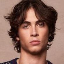 Aidan Bissett Shares New Single 'Tripping Over Air'