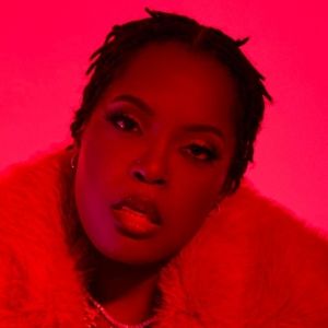 Karen Nyame KG & Leonce's Sensual Club Roller 'Nightryde'