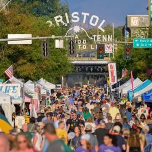 Photos: BRISTOL RHYTHM & ROOTS REUNION Marks 25th Anniversary Video