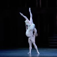 VIDEO: The Royal Ballet's 'Balcony Pas de Deux' From ROMEO AND JULIET Video