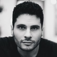 Comedian Drew Michael is Bringing His Stand-Up Tour to The Den Theatre for One Night