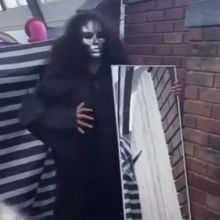 Horrific AI-Generated Character From WONKA Immersive Experience To Be Adapted For Fil