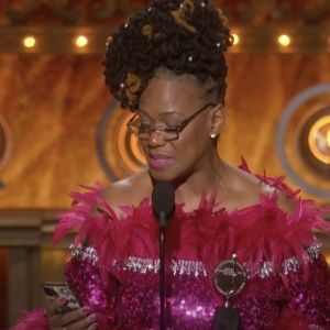 Video: Kecia Lewis Accepts Tony Award For HELL'S KITCHEN
