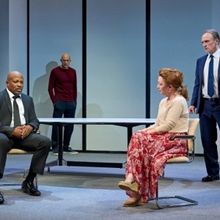 Review Roundup: Did Mark Strong and Lesley Manville Dazzle in OEDIPUS?