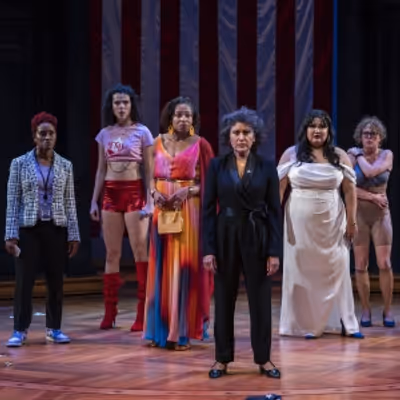 Review: POTUS at Steppenwolf Theatre Company