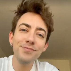 Video: THE ROCKY HORROR SHOW Star Kevin McHale to Vote Early With Rock the Vote