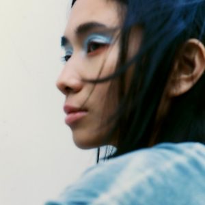 Niki Releases New Album 'Buzz'