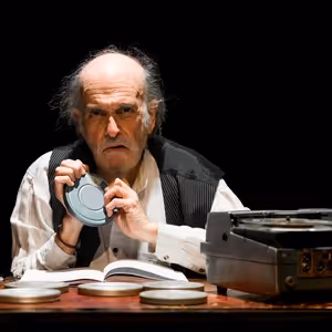 Review: Scena Theatre's KRAPP'S LAST TAPE a Moving Tribute to Beckett, Mortality