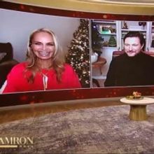 VIDEO: Kristin Chenoweth & Ty Herndon Perform Holiday Duet 'Orphans of God' on TAMRON