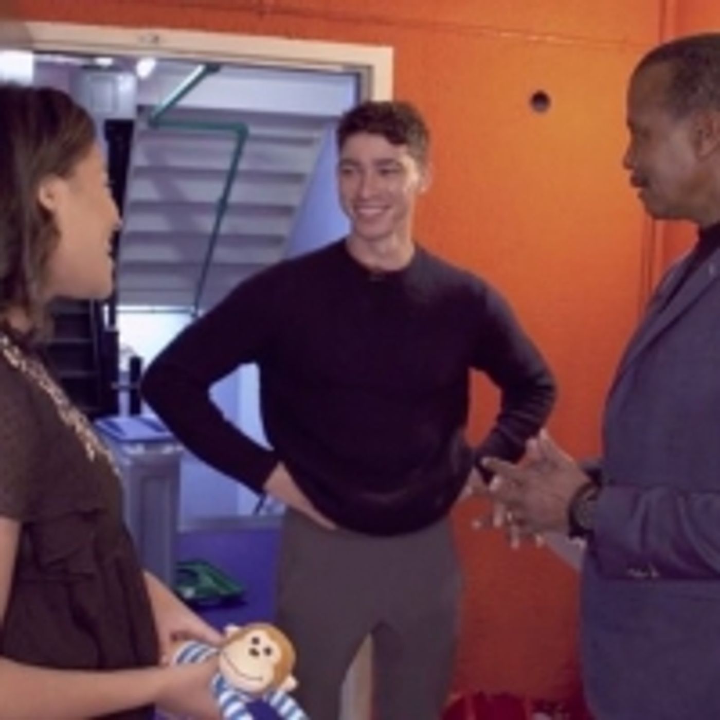 Wake Up With BWW 2/18: Ciara Renee, McKenzie Kurtz, and Ryan McCartan Join FROZEN, and More!  Image