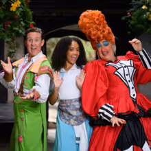 Cast Set For BEAUTY AND THE BEAST at the Belgrade Theatre