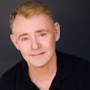 Interview: Scott Thompson of THE MUSIC THAT MAKES ME DANCE! at El Portal