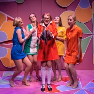 BWW Review: SHOUT! at Town Hall Arts Center