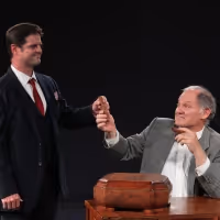 BWW Review: A LIFE IN THE THEATRE PROVES ALTERNATELY CHEERFUL AND SENTIMENTAL at…