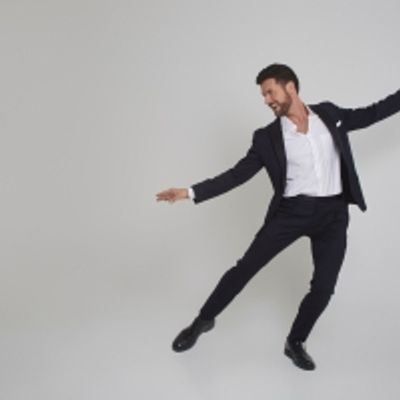 Interview: Mauricio Mart&iacute;nez of 5'11, BASED IN NYC at 54 Below