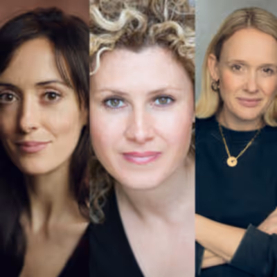 Full Cast Set for THE REVLON GIRL at Park Theatre
