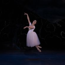Review: AMERICAN REPERTORY BALLET’S GISELLE Haunts, Delights Audiences at New Bruns