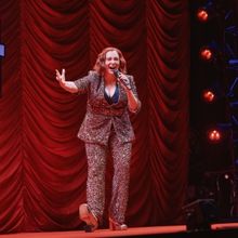 Rachel Bloom To Return Off-Broadway in DEATH, LET ME DO MY SHOW This December