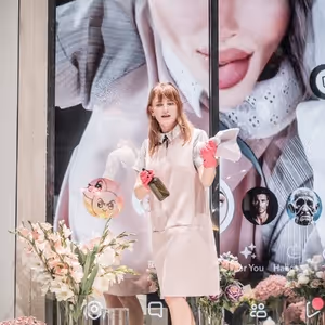 Review: THE MAIDS, Donmar Warehouse