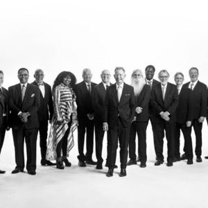 Lyle Lovett Confirms Extensive Summer Tour With His Large Band