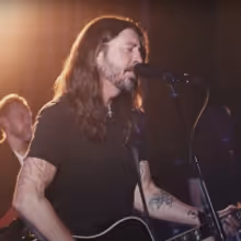 VIDEO: Foo Fighters Perform 'Waiting on a War' on THE LATE LATE SHOW