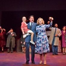 Review: IT'S A WONDERFUL LIFE At Beef & Boards: A Sparkling Holiday Classic