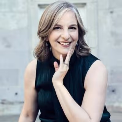 Pianist Orli Shaham Performs Illuminated Recital at Merkin Hall