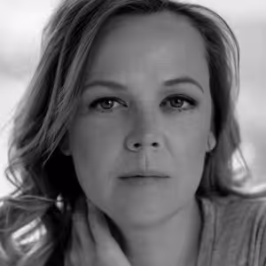 Exclusive: Oh My Pod U Guys- No Bit Is Too Cheap with Emily Bergl