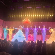 Review: ASKUNGEN/CINDERELLA at Folkoperan