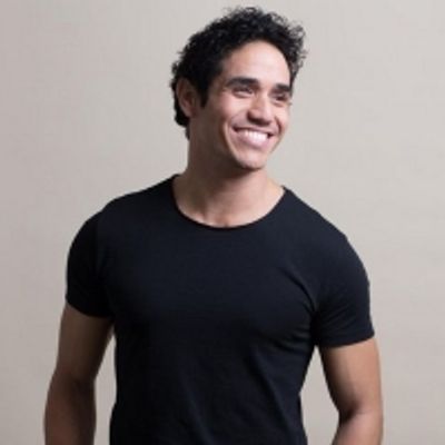 BWW Review: Powerhouse Broadway Star Adam Jacobs Takes Us BEHIND THE CURTAIN of His Life at Feinstein's, Studio City