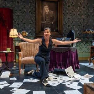 Review: INSTRUCTIONS FOR A SEANCE at Milwaukee Rep